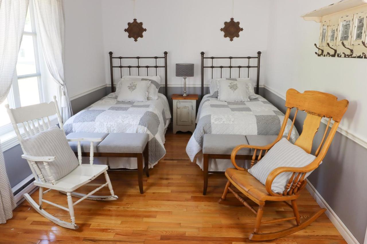 Bed & Breakfast, Gite La Princesse Des Champs Saint-Jean-de-Boischâtel エクステリア 写真