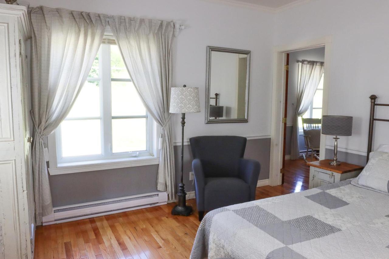 Bed & Breakfast, Gite La Princesse Des Champs Saint-Jean-de-Boischâtel エクステリア 写真